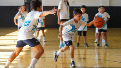 Beylikdüzü Belediyesi'nin çocuk ve gençleri sporla buluşturduğu Yaz Spor Okulları