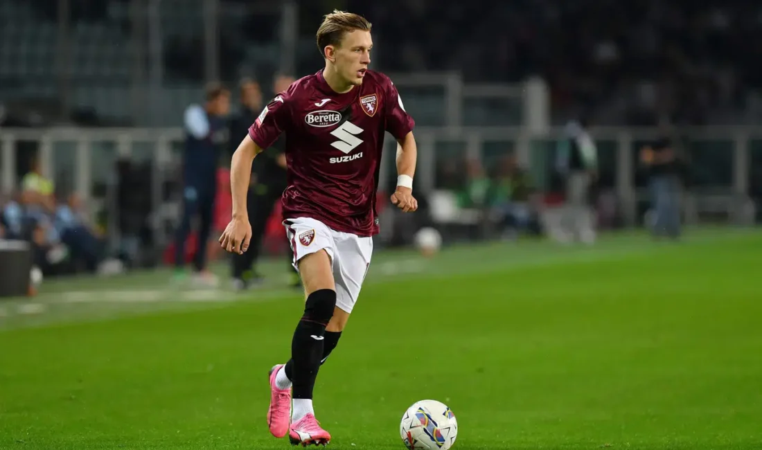 Fenerbahçe'nin transfer listesine aldığı iddia edilen Norveçli futbolcu Marcus Pedersen'in