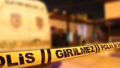Manisa'nın Salihli ilçesinde bir motosiklet sürücüsü kontrolden çıkıp yol kenarındaki