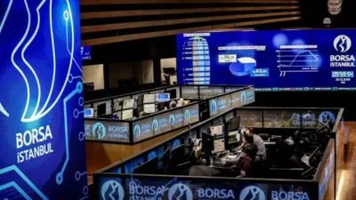 Analistlerle yapılan anket sonuçlarına göre BIST100 endeksinin kapanış tahminleri belirlendi.
