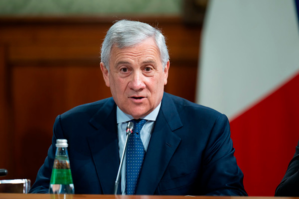 İtalya Dışişleri Bakanı Antonio Tajani, Kolombiya’daki şiddetli depremin çok sayıda