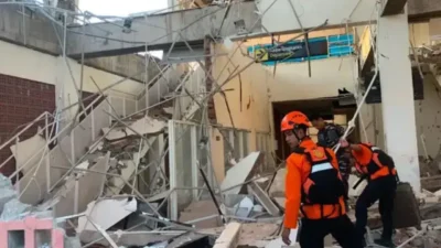 Endonezya'nın Doğu Nusa Tenggara eyaletinde 15 Ağustos'ta meydana gelen 7.7