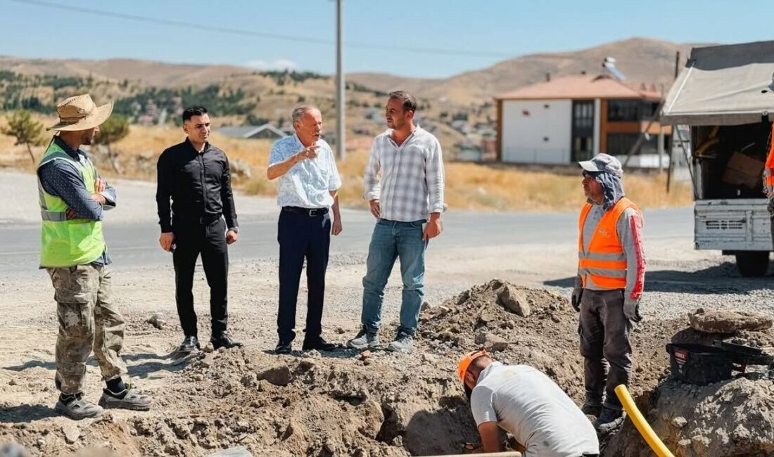 Ulukışla Belediye Başkan Vekili Ali Ünlü ve Belediye Başkan Yardımcısı
