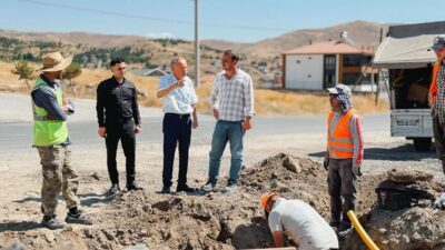 Ulukışla Belediye Başkan Vekili Ali Ünlü ve Belediye Başkan Yardımcısı
