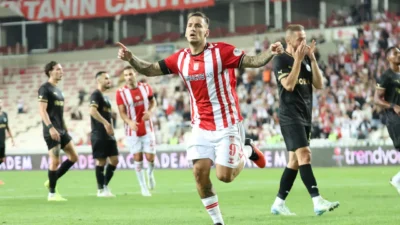 Trendyol 1. Lig'in 3. hafta kapanış maçında Sivasspor ve Manisa