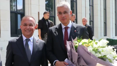 Sağlık Bakanı Kemal Memişoğlu, Gaziantep'te bir dizi ziyaret gerçekleştirdi. Bakan