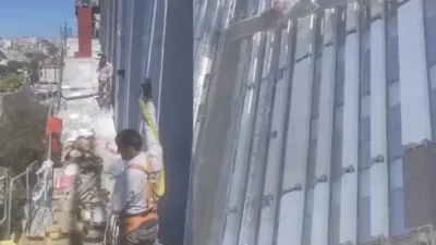 Kağıthane'de bir inşaatın 10'uncu katında dış cephe çalışmalarında çökme meydana