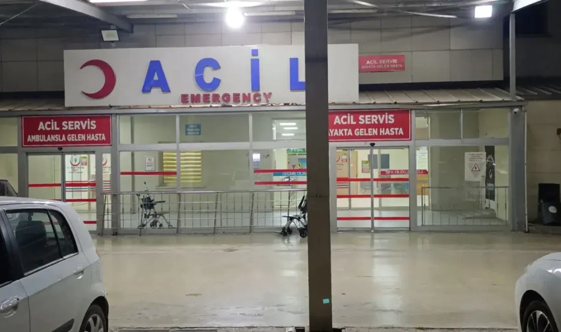 Adana'nın Kozan ilçesinde 2 grup arasında kavga çıktı. Kavgada yaralanan