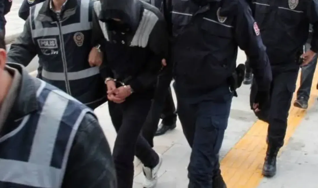 Eskişehir'de polis ekipleri tarafından 3 ayrı uyuşturucu operasyonu düzenlendi. Operasyonlarda