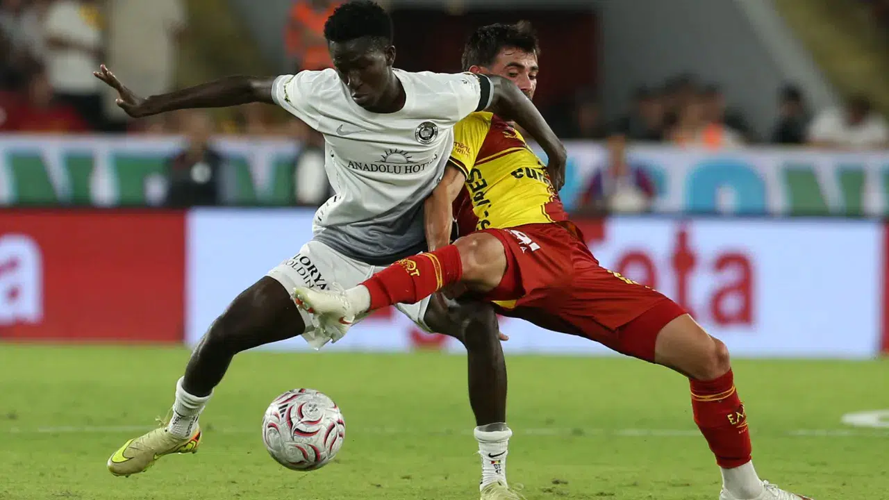 Trendyol Süper Lig'in 2. haftasında Göztepe sahasında Gençlerbirliği ile karşı