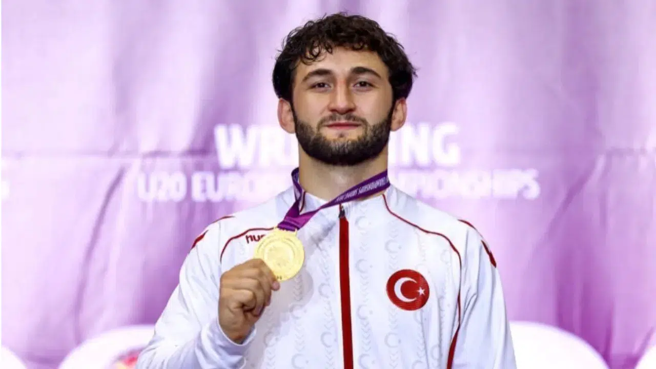 Bilecikli genç güreşçi Salih Yusuf Yazıcı, Slovakya’da düzenlenen U20 Dünya