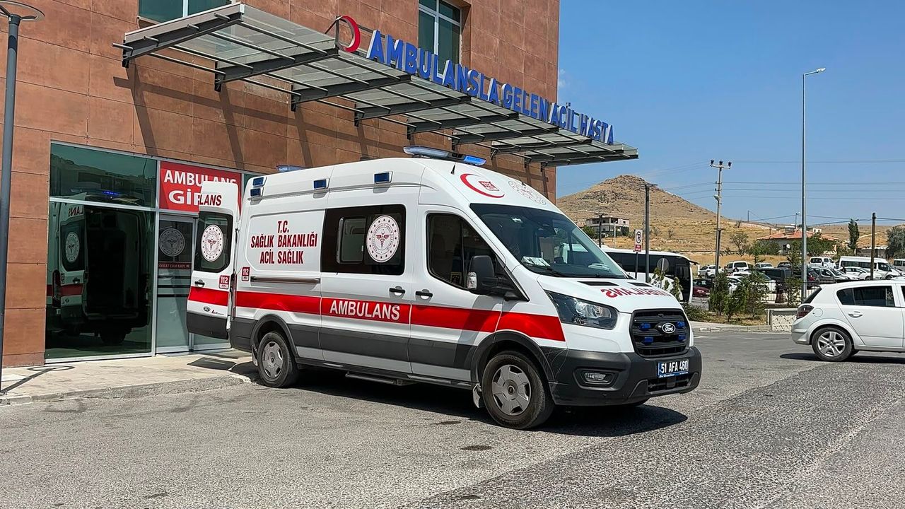 Niğde’de faaliyet gösteren iki ayrı özel fabrikada çalışan 40 işçi,