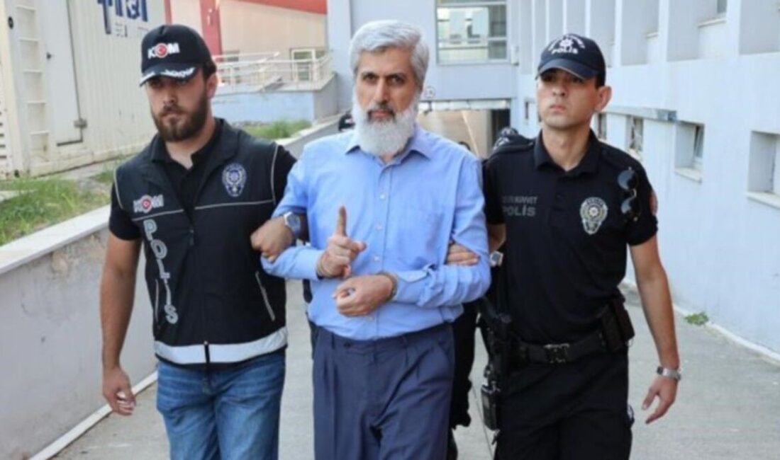 Adana'da Alparslan Kuytul hakkındaki iddianame kabul edildi. Gizli tanık ifadelerinde
