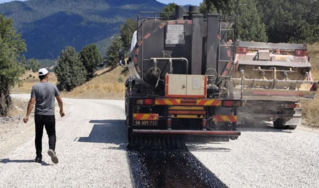 Kahramanmaraş Büyükşehir Belediyesi, Andırın'ın Altınyayla ile Akgümüş mahallelerini bağlayan 9