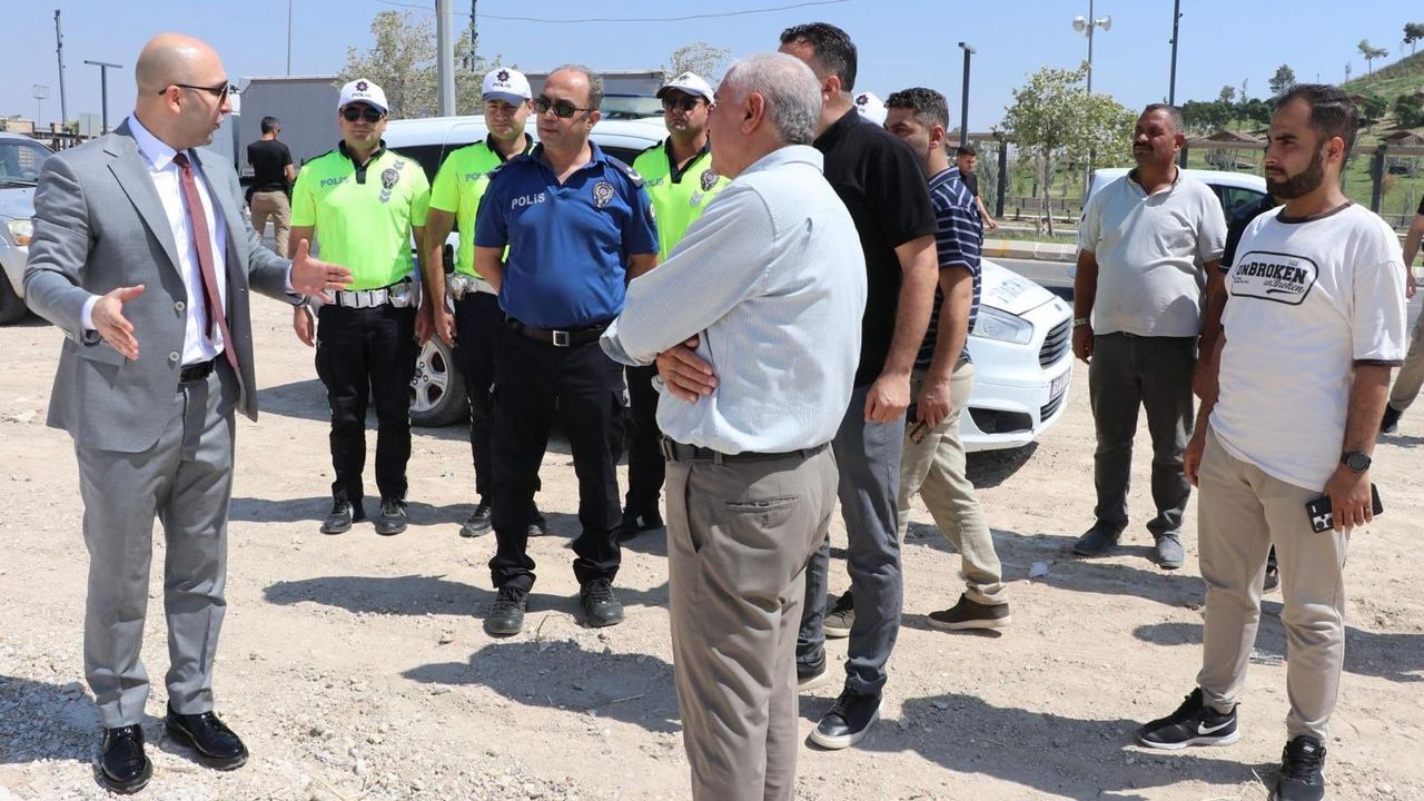 Ceylanpınar Kaymakamı Mehmet Çağatay Çakal, yeni sınır ve giriş noktasına