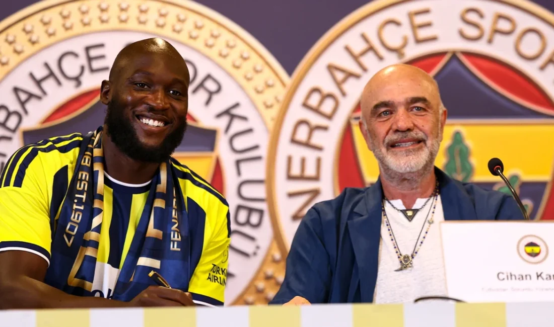 Fenerbahçe Yöneticisi Cihan Kamer, yeni transfer Romelu Lukaku için düzenlenen