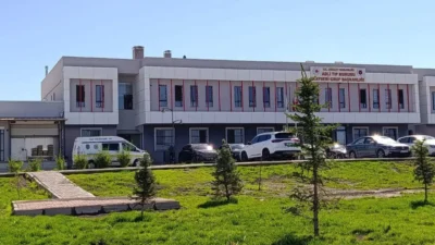 Kayseri'nin Kocasinan ilçesinde evinde çıkan kavgada bıçaklanan 59 yaşındaki H.K.