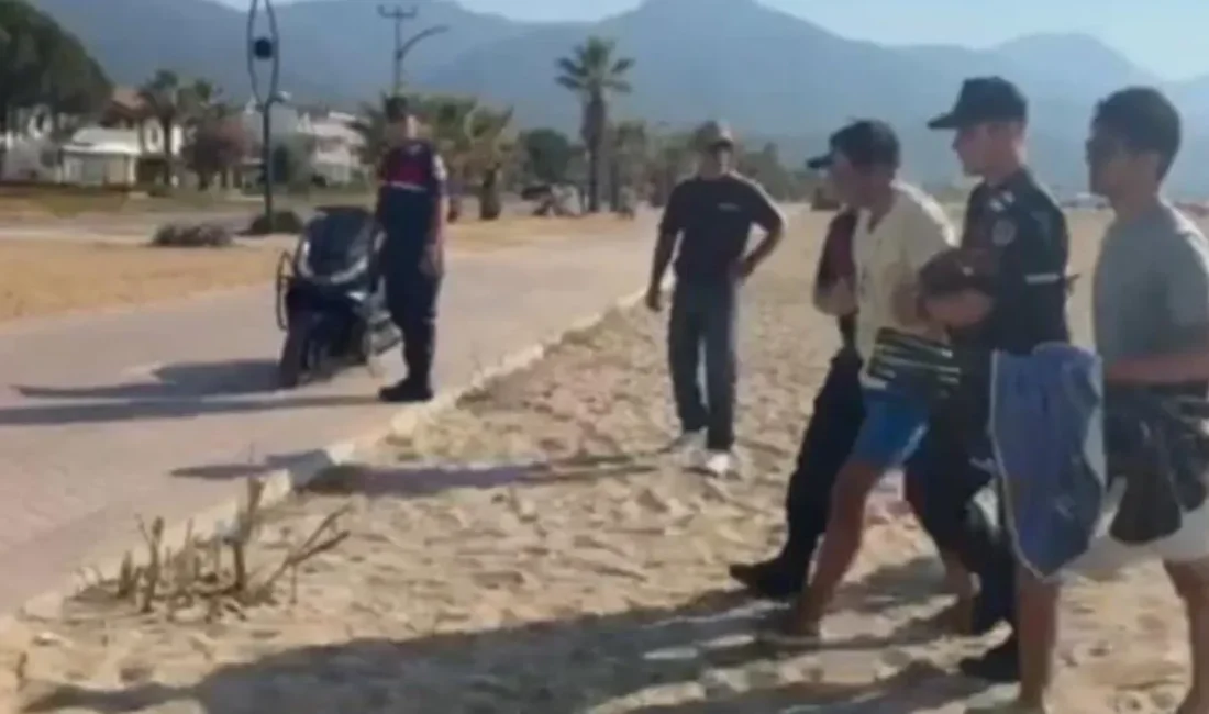 Kuşadası'nda plajda çanta çalarken suçüstü yakalanan şüphelinin edebiyat öğretmeni olduğu