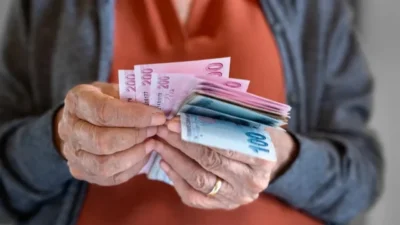 Temmuz ayı enflasyon verisinin açıklanmasıyla birlikte memur ve memur emeklilerinin