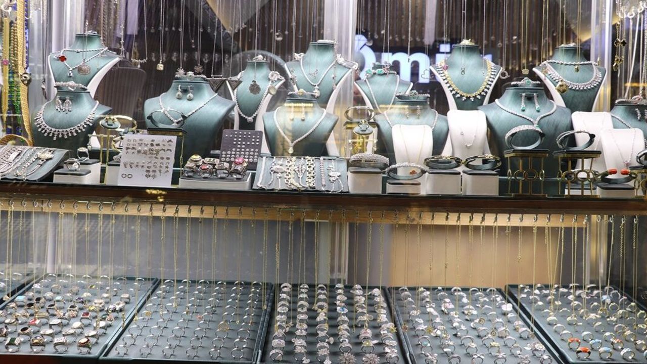 Şanlıurfa’da son dönemde değerli metallere yönelik ilgi artarken, altının ardından
