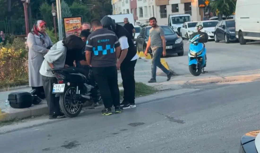Eskişehir'in Tepebaşı ilçesinde 2 motosikletin çarpışması sonucu meydana gelen trafik