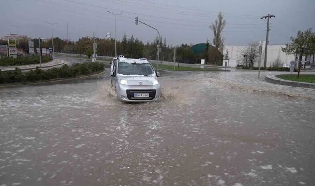 Niğde kent genelinde hafta sonunun ilk gününde serin bir hava