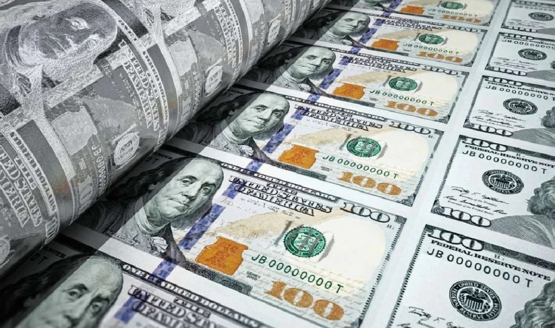 Bugün döviz kurlarında yine hareketlilik gözlemleniyor. Dolar, 47.70 TL seviyesinden,