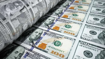 Bugün döviz kurlarında yine hareketlilik gözlemleniyor. Dolar, 47.70 TL seviyesinden,