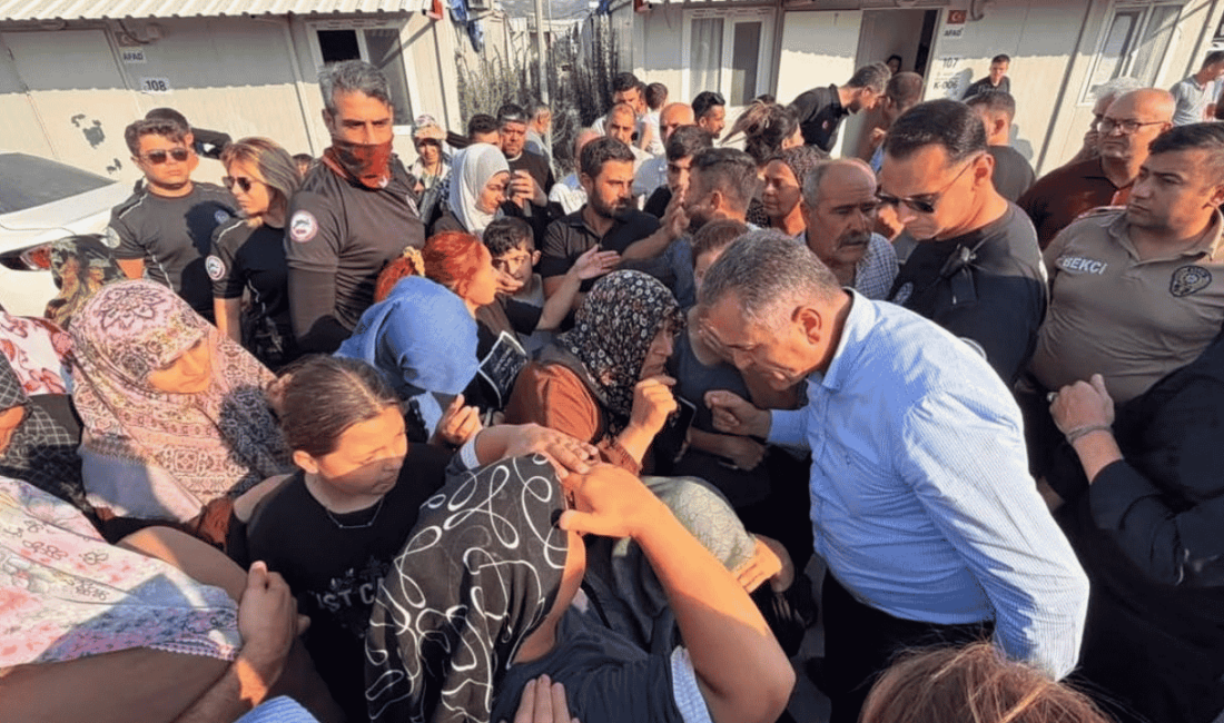 Hatay’ın Antakya ilçesinde konteyner kentlerde yaşayan vatandaşların tahliye süreci masaya