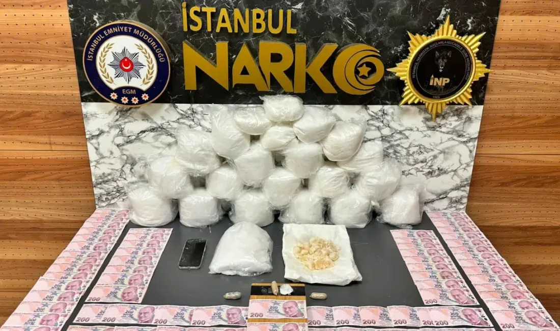 İstanbul'un Avcılar ilçesinde bir eve uyuşturucu operasyonu düzenlendi. Operasyon kapsamında