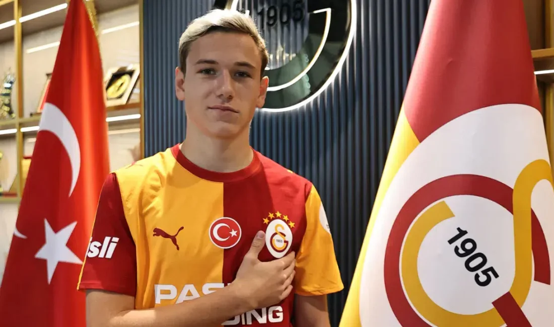 Galatasaray, Lokomotiv Moskova forması giyen 21 yaşındaki 10 numara Aleksey