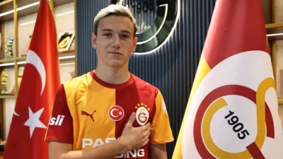 Galatasaray, Lokomotiv Moskova forması giyen 21 yaşındaki 10 numara Aleksey