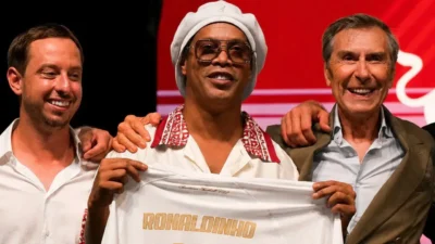 Futbol dünyasının efsane isimlerinden Ronaldinho'nun, İtalya Serie C ekiplerinden Ravenna