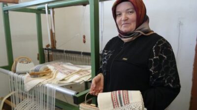 Kastamonu'da Ergül Küçüksipahioğlu, ninelerinden ilham alarak başladığı dokumacılıkla ev ekonomisine