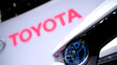 Japon otomobil üreticisi Toyota'nın gösterge paneli ekranında olası arızalar dolayısıyla
