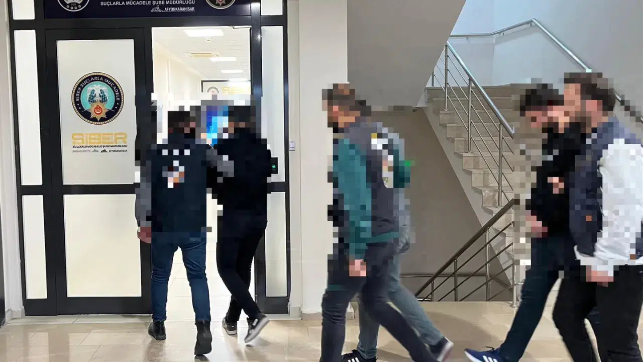 Afyonkarahisar'da sosyal medyada yayımlanan sahte hisse senedi reklamı üzerinden bir